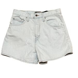 Levi’s SilverTab High Waist Mom Shorts Women's Size 31/32 L3.5 Denim Light Blue